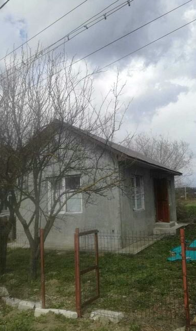 Vând casă nouă cu 1970 mp!