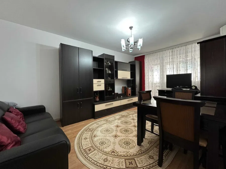 Apartament 3 camere decomandat Theodor Pallady 5/10, centrala proprie