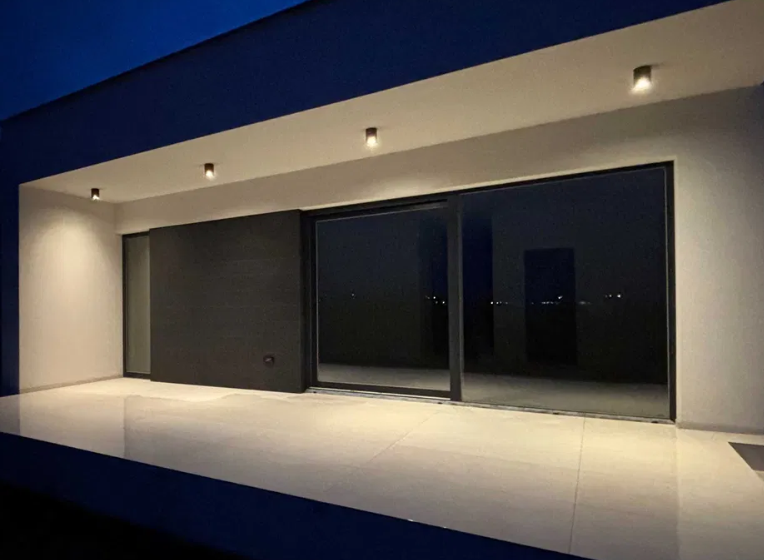 Proprietar!Duplex intabulat,cu 4 camere,gradina interioara,435mp teren