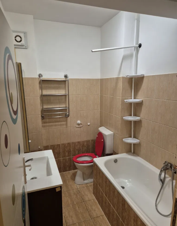 Apart. 3 cam. Zona Alfa - Bloc Nou cu lift , Et.1 Pret redus