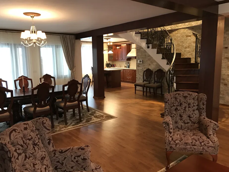 Casa de vanzare Bistrita - la cheie, echipare premium