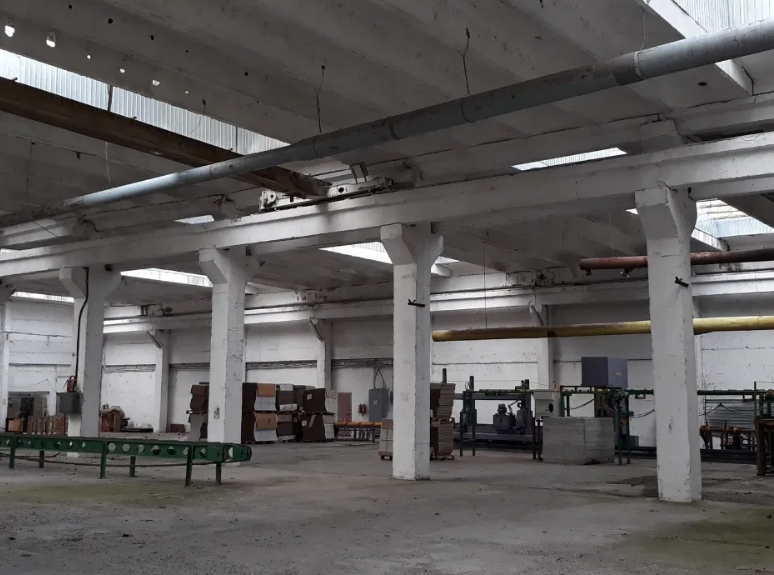 Vând inchiriez hală industrială