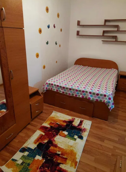 Persoana fizica inchiriez apartament 2camere in Bdul Primaverii