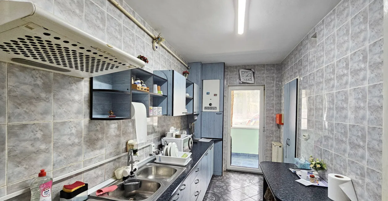 Apartament decomandat 3 camere 76mp, Racadau, liber la vanzare