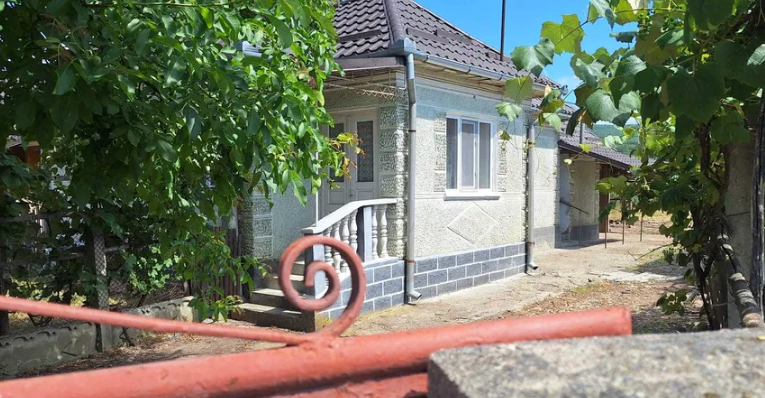 Casa cu teren de vanzarare (langa Dej, jud. Cluj)